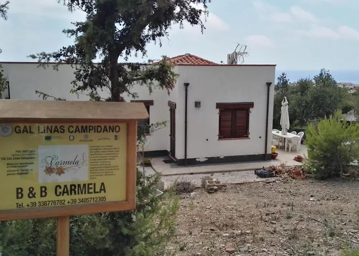 Carmela Frühstückspension 3*